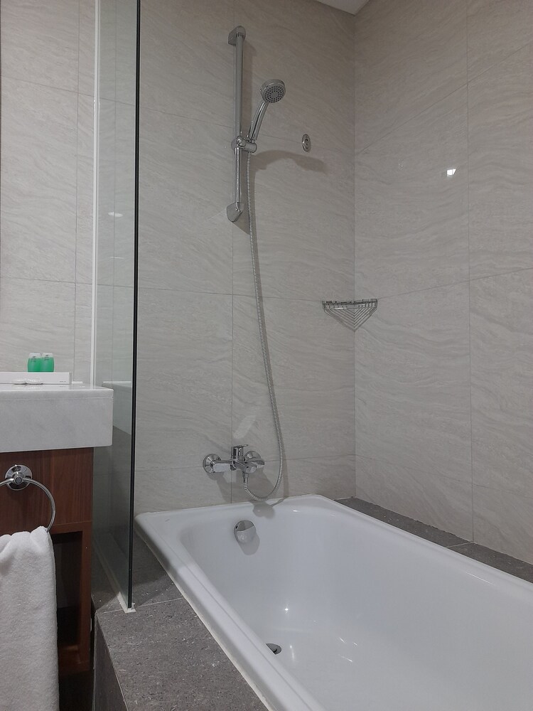 Kawana Golf Residence 55/60