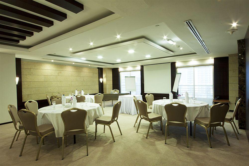 Grand Belle Vue Hotel Apartment 20/22