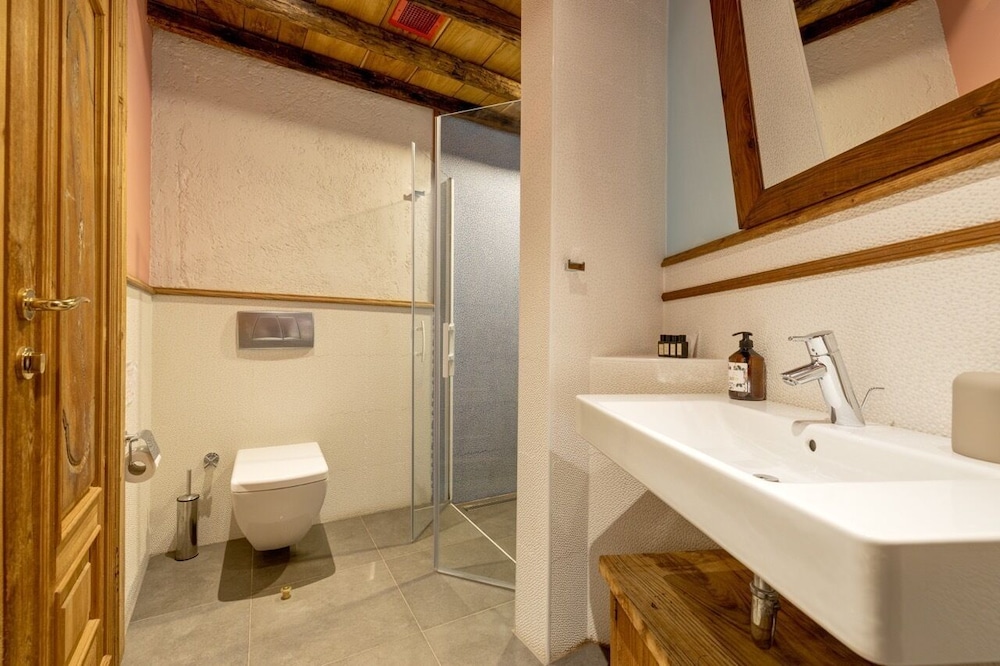 Sakin Ev Hotel 48/49