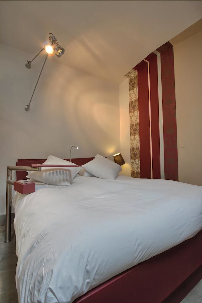 Hotel Le Dormeur Du Val 20/65