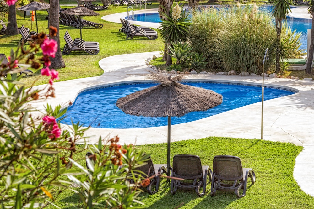 Los Amigos Beach Club 44/50