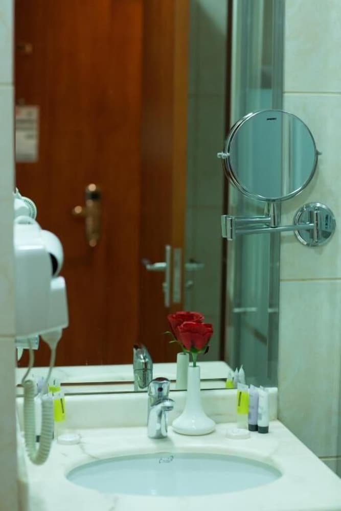 بركة برهان (Barakat Burhan Hotel) 19/19