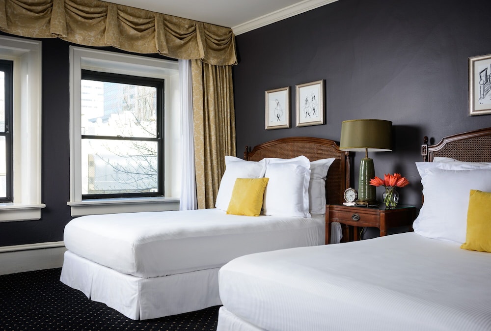 Hotel Sorrento 10/73