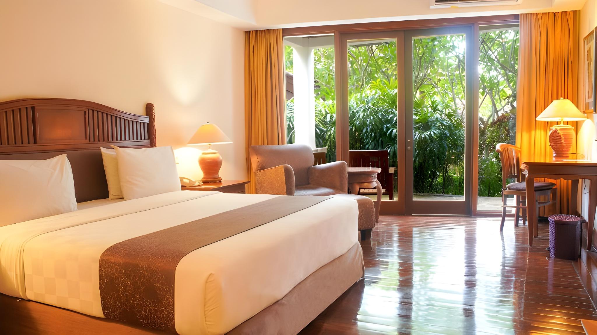 Room at Lorin Solo Hotel Ex Lorin Business Resort Spa Solo, COLOMADU