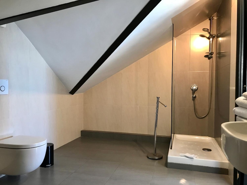 Hostal Domus 36/36