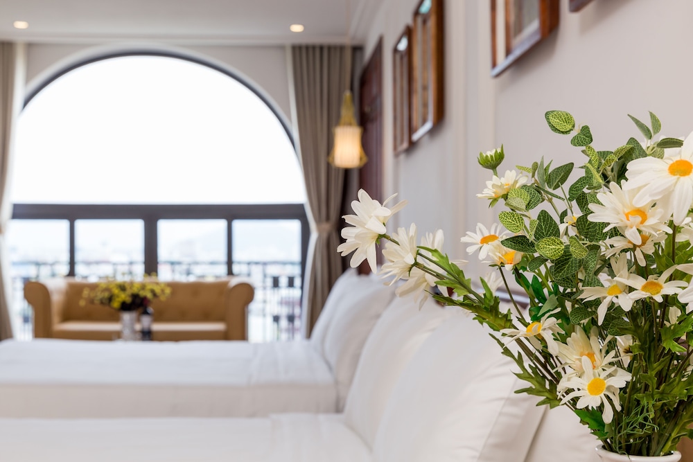 Menora Grand Da Nang 37/49