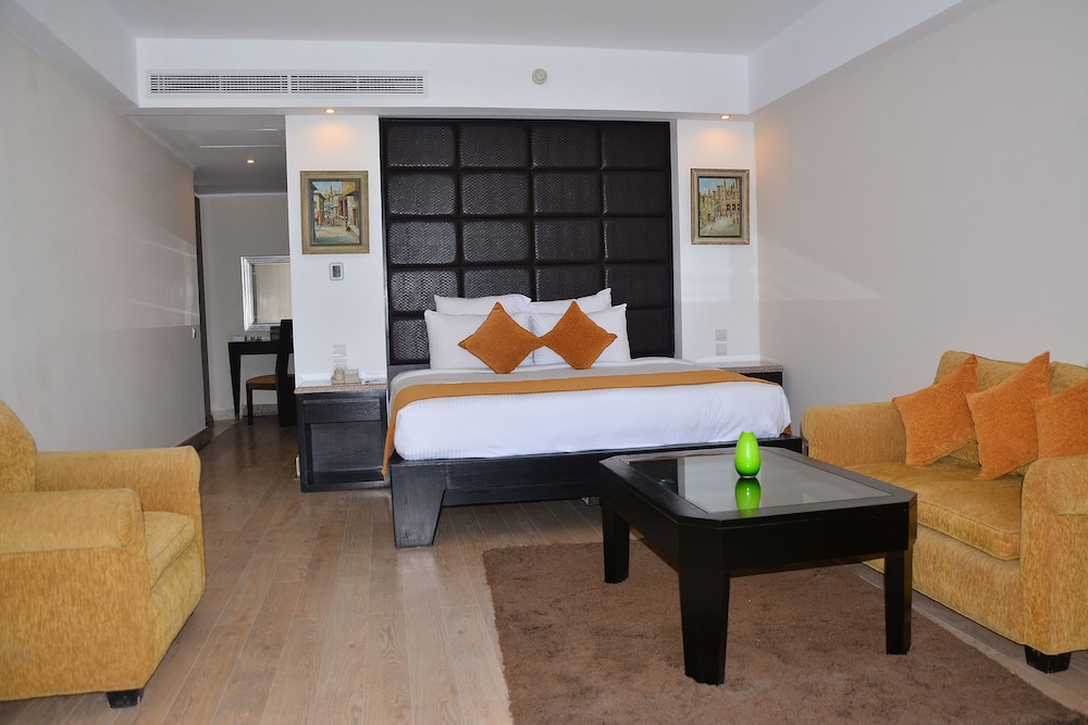 JUNIOR SUITE, BEACH FRONT