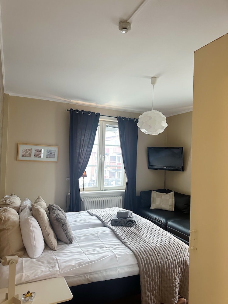 Park Hotell 6/50
