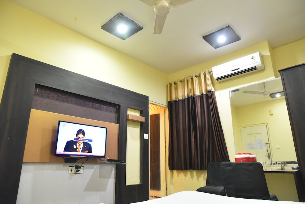 Hotel C 9 24/50