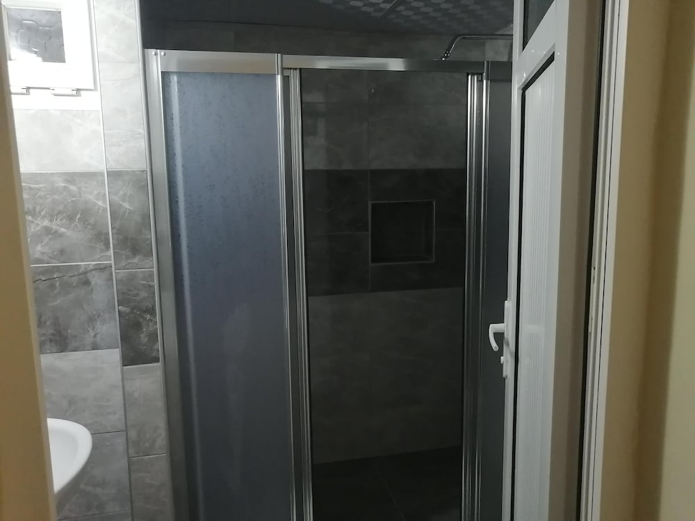 Sarsilmaz Otel 10/30