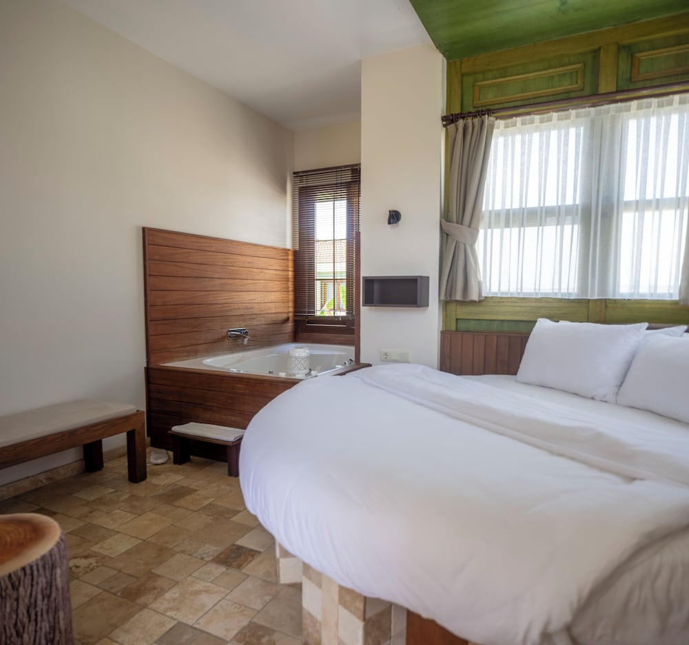 Cesmekes Butik Otel 15/50