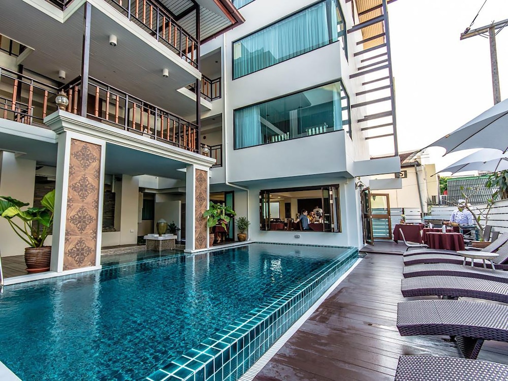 Goldenbell Hotel Chiangmai 5/60