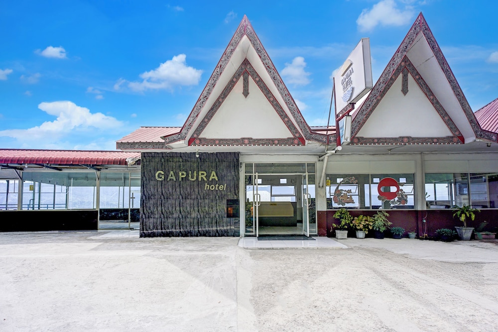 Collection O Gapura Hotel Near Parapat Penatapan Danau Toba 38/39