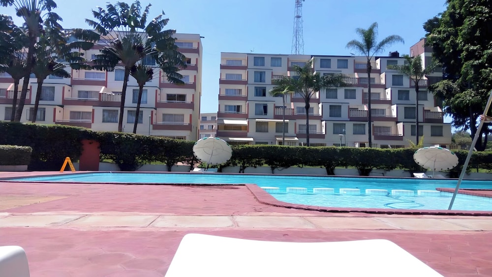Norfolk Towers Serviced Apartments 6/22