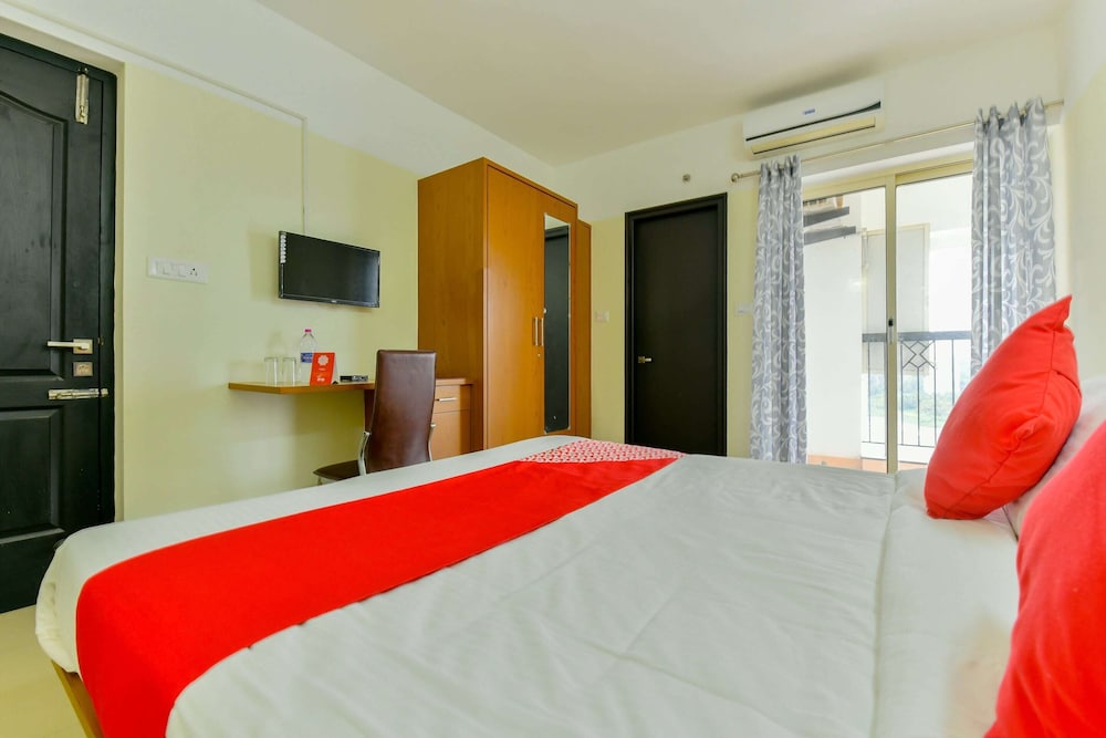 Oyo 10051 Hotel Tyche Stays 12/28