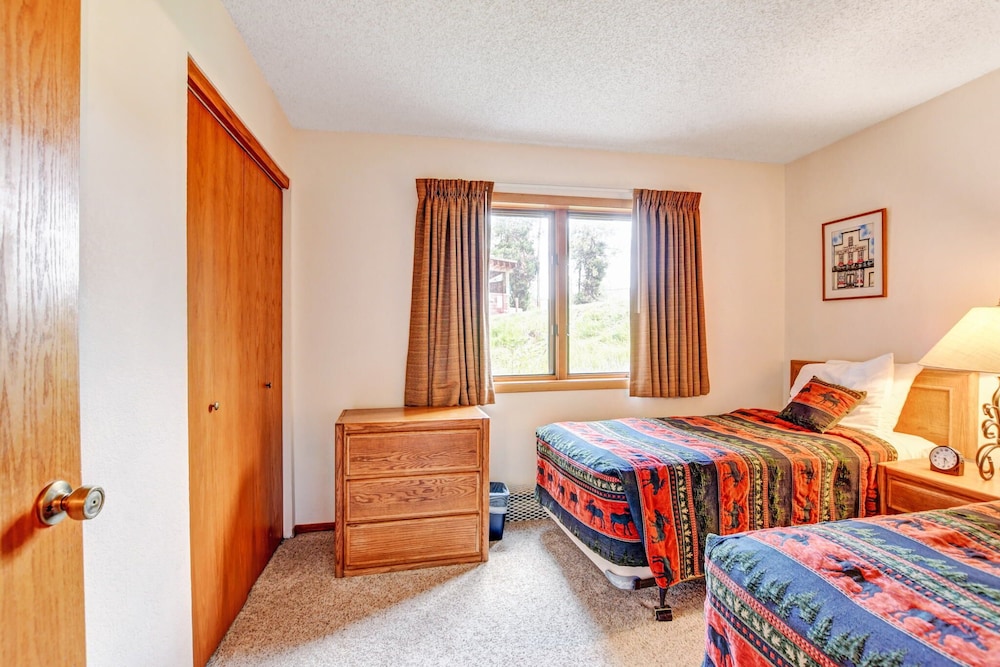 Indian Peaks Resort 14/50