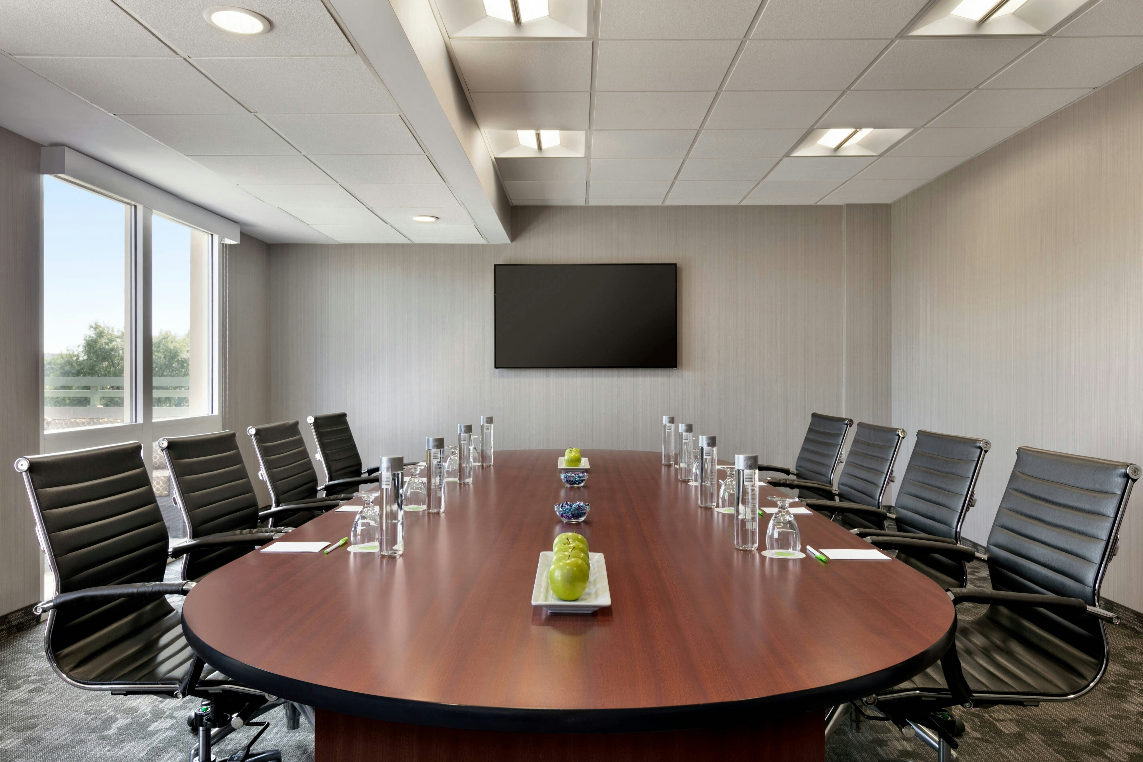 Courtyard by Marriott Tysons McLean 16/22