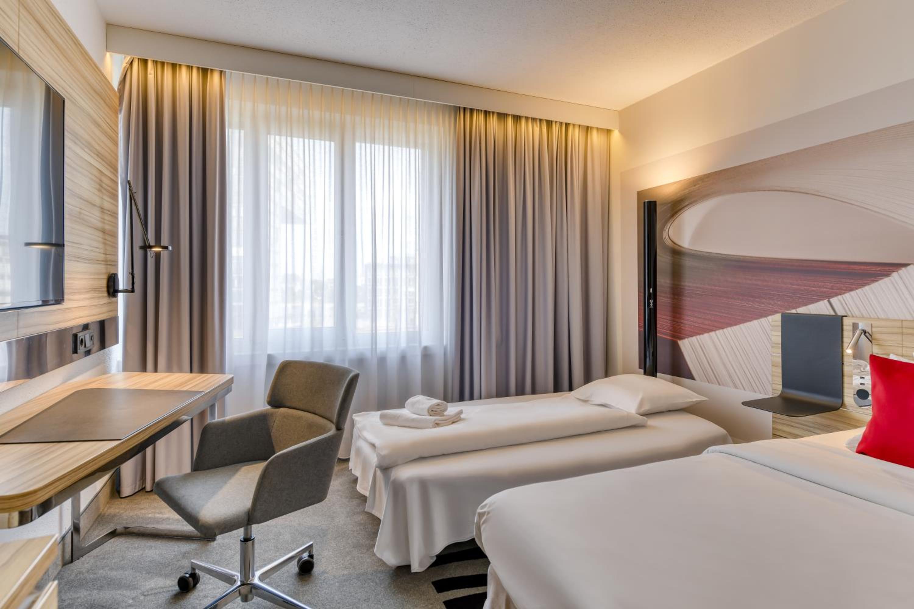 غرفة عائلية بسرير كينج، Novotel Koeln City 5/9