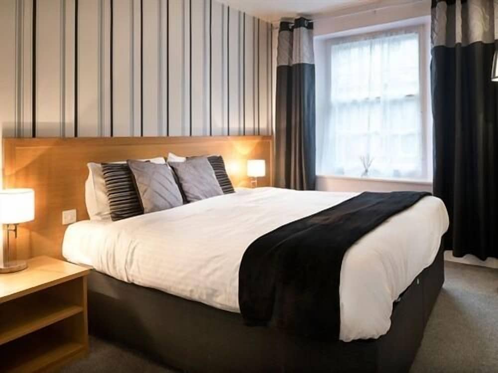 The White Hart Hotel 5/40