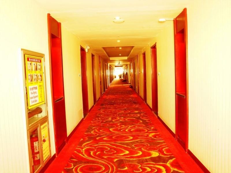 GreenTree Inn Jiuquan Century Plaza Hotel 59/68