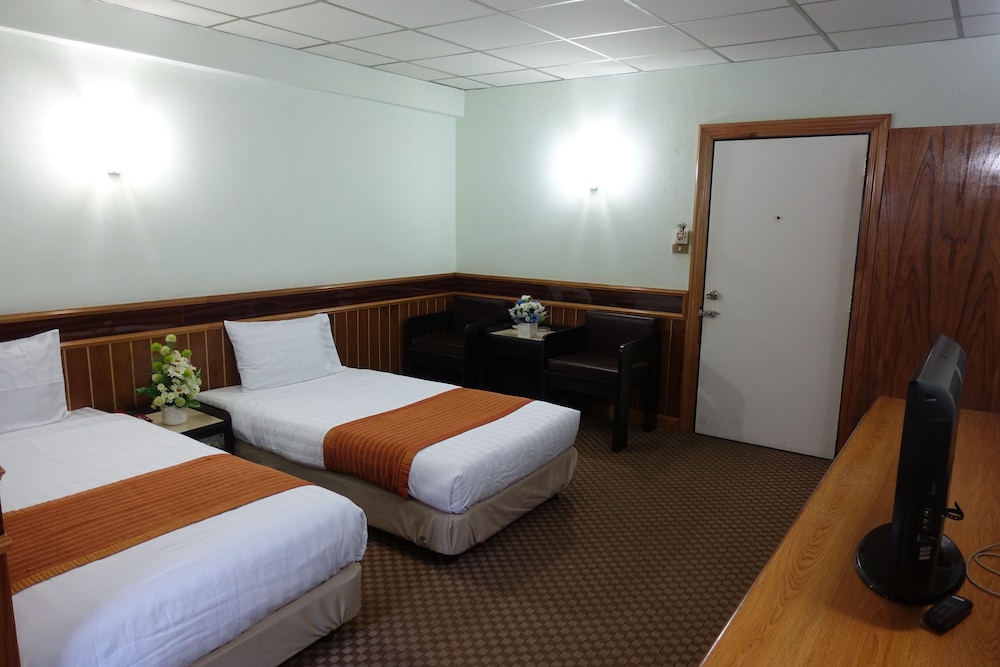 Serene Hotel 9/28