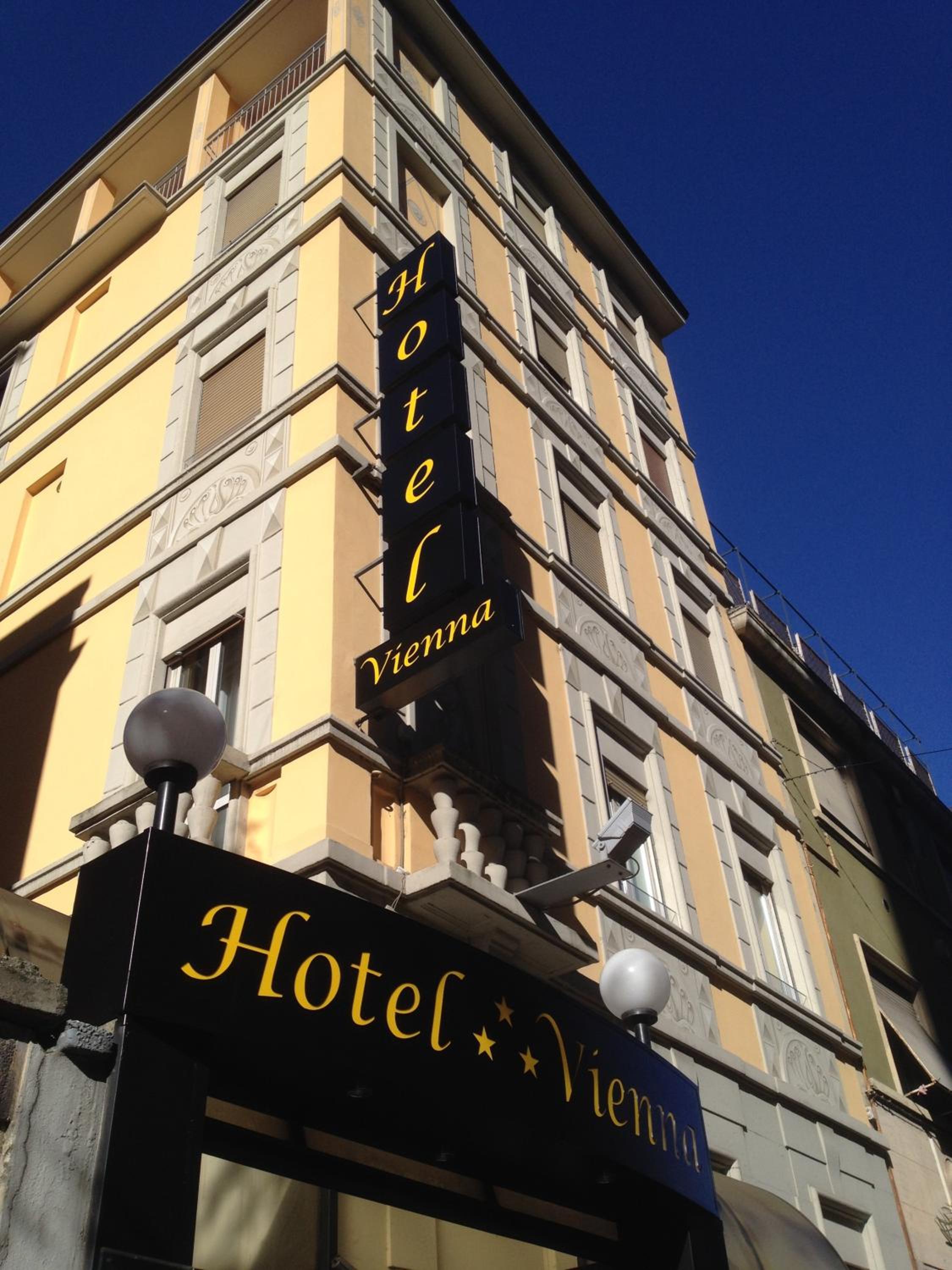 Vienna 6/40