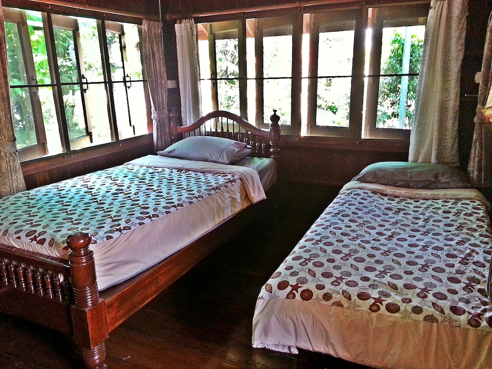 Rim Nam Kong Homestay & Campsite 14/40