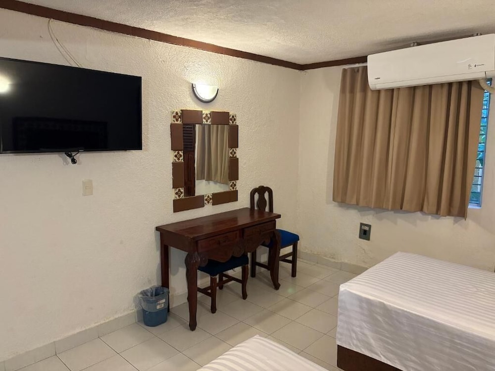 Suites Cancun Center 44/57