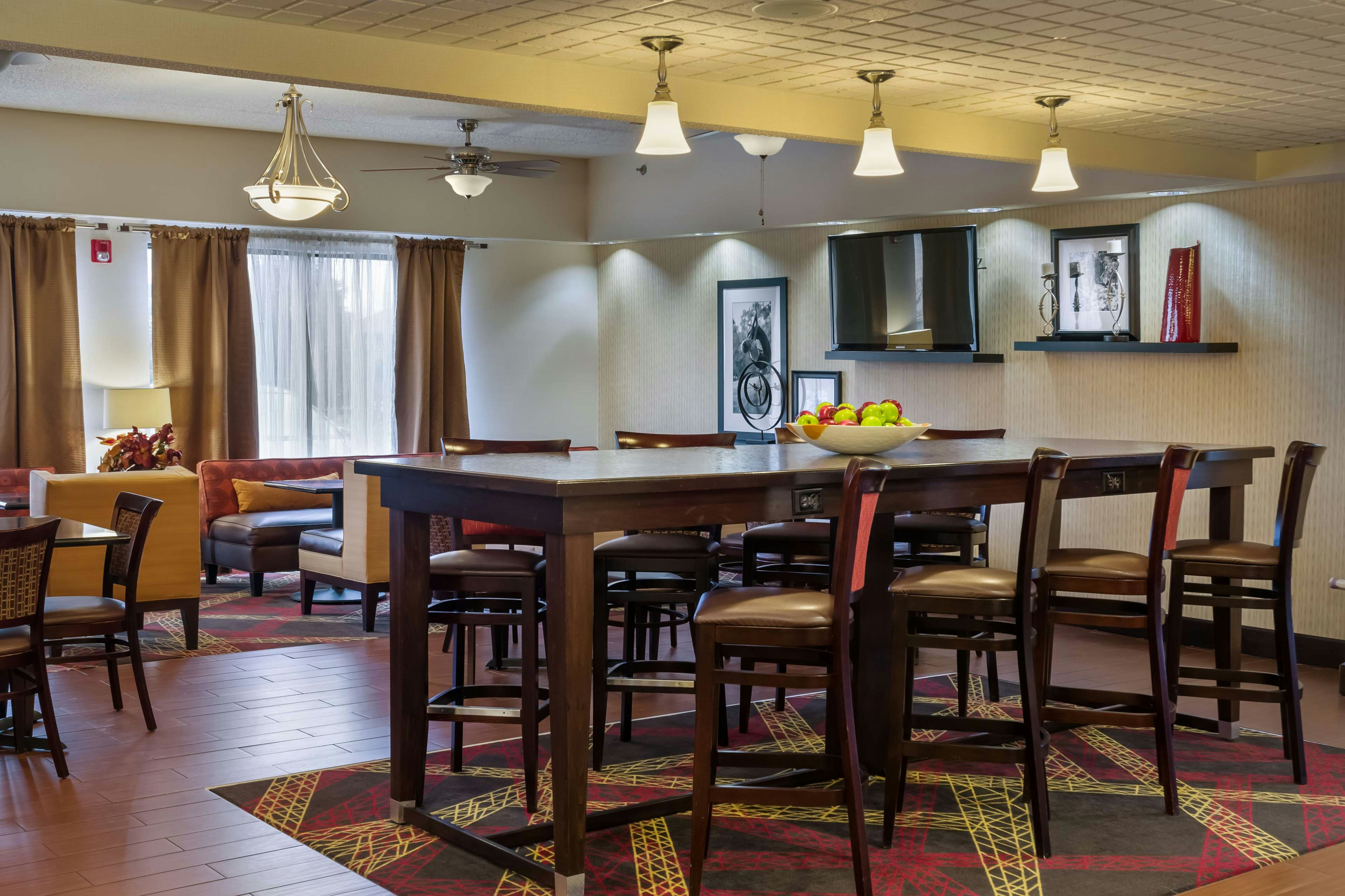 Hampton Inn Washington Court House 45/61