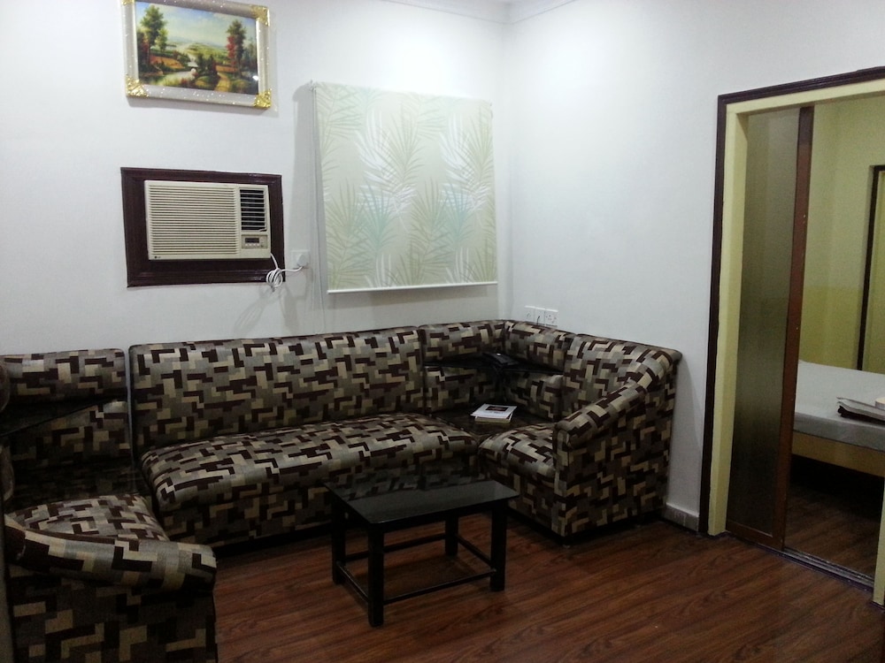 Akash Ganga Hotel 43/48