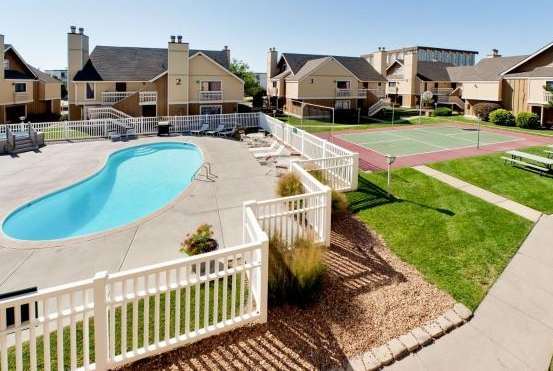 Hawthorn Suites By Wyndham Wichita East 33/35