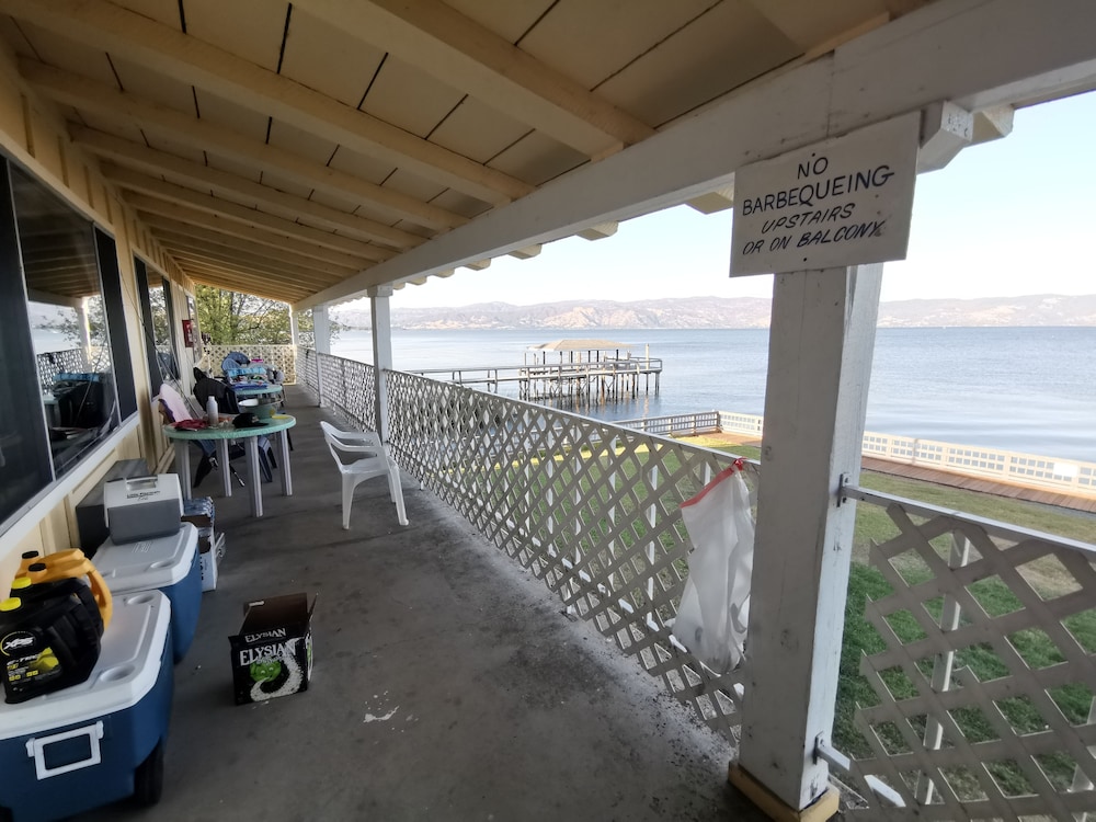 Skylark Shores Resort 37/50