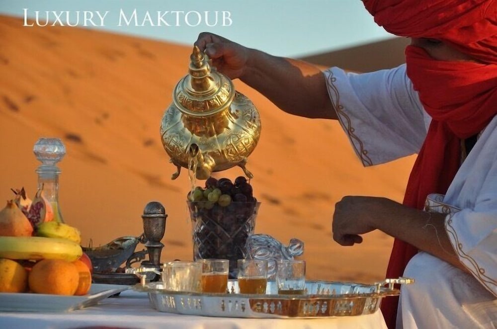 Luxury Maktoub 11/39