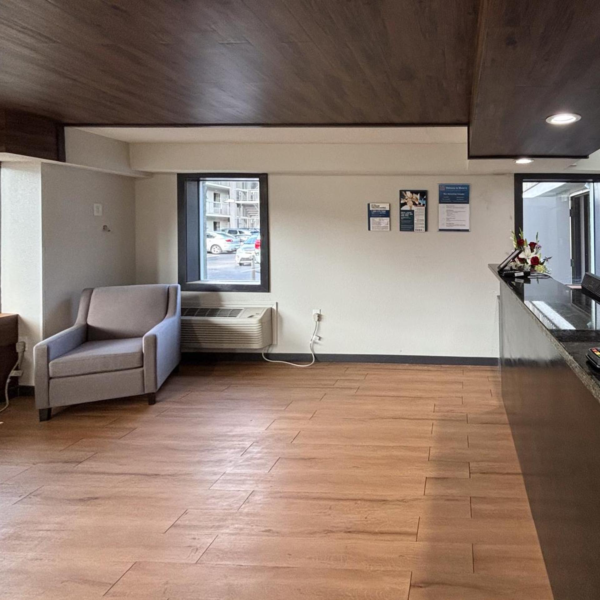 Motel6 Charlotte, NC-Northlake 27/34