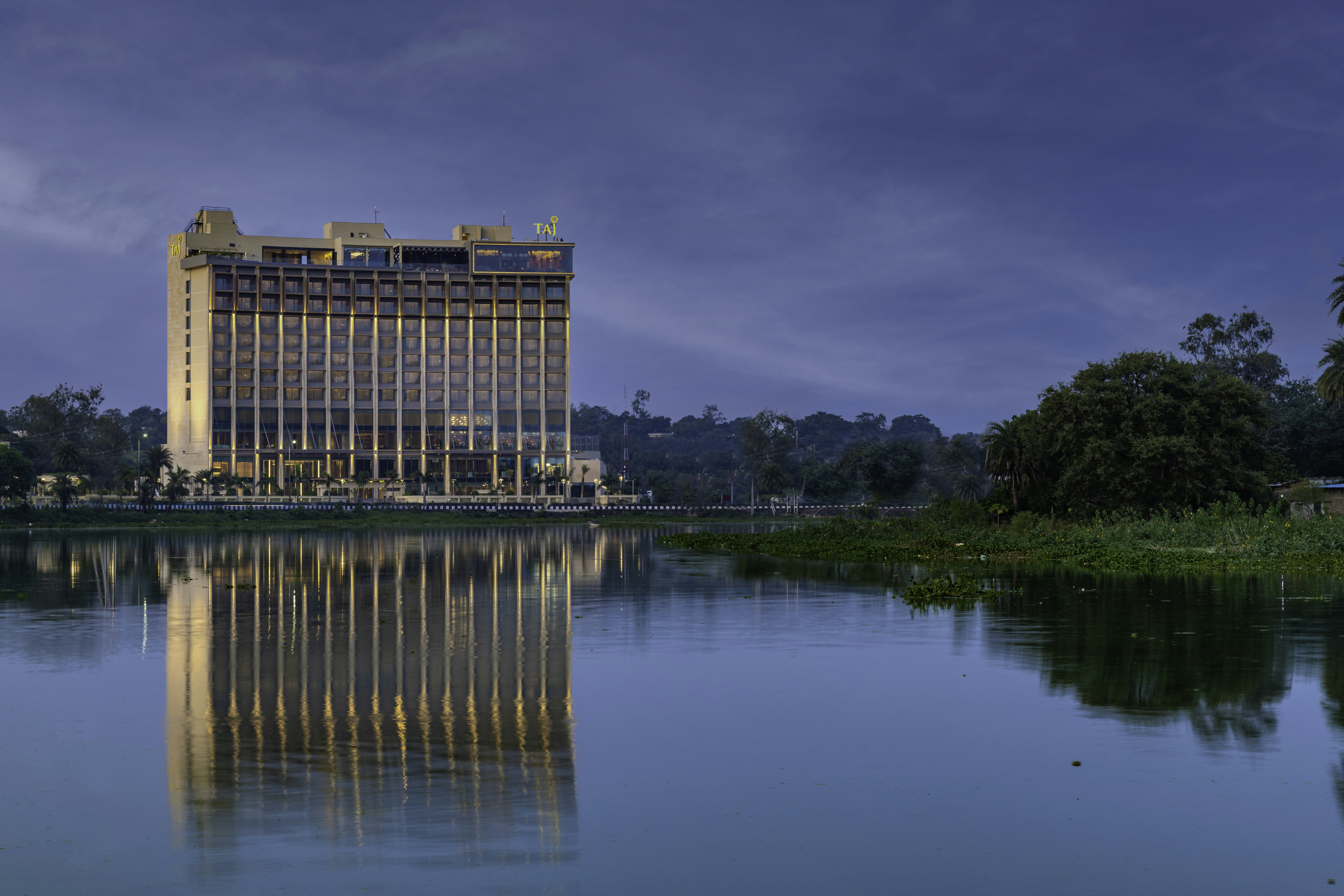 Taj Lakefront Bhopal 4/28