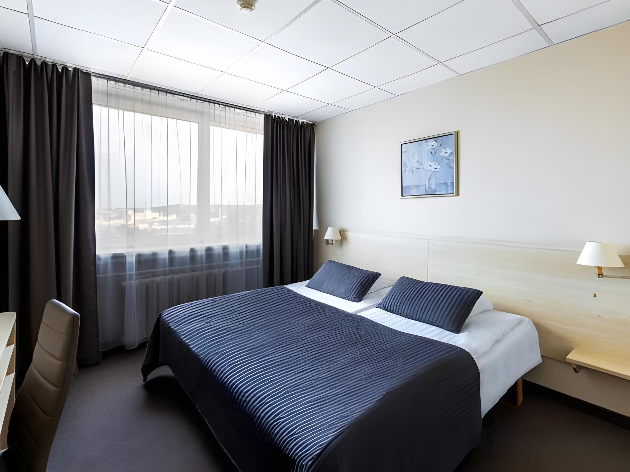 Standard, Double and Twin Beds, Old Town View
