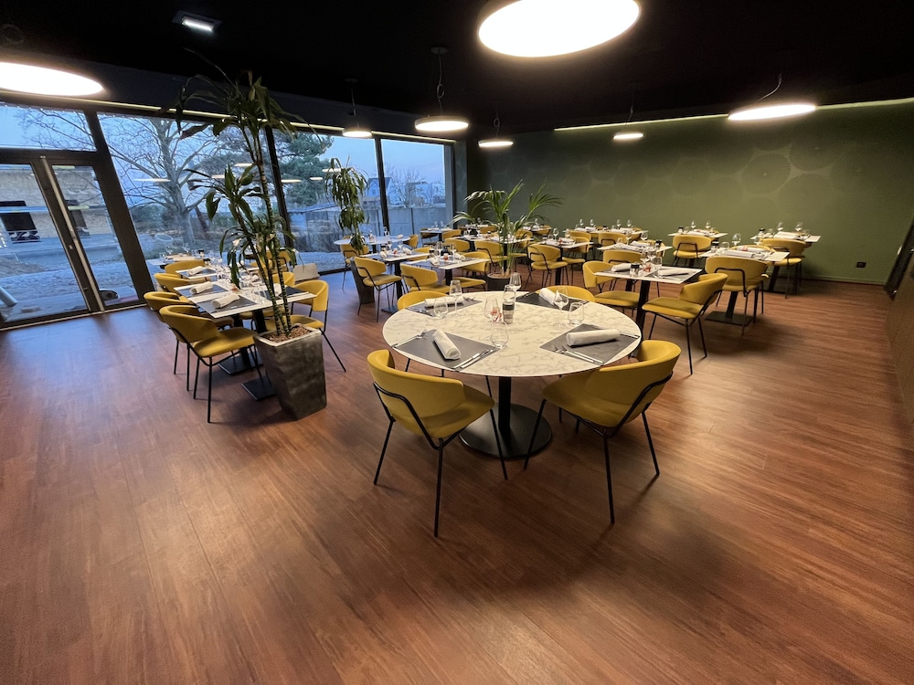 Brit Hotel Le Relais Du Ried 37/50