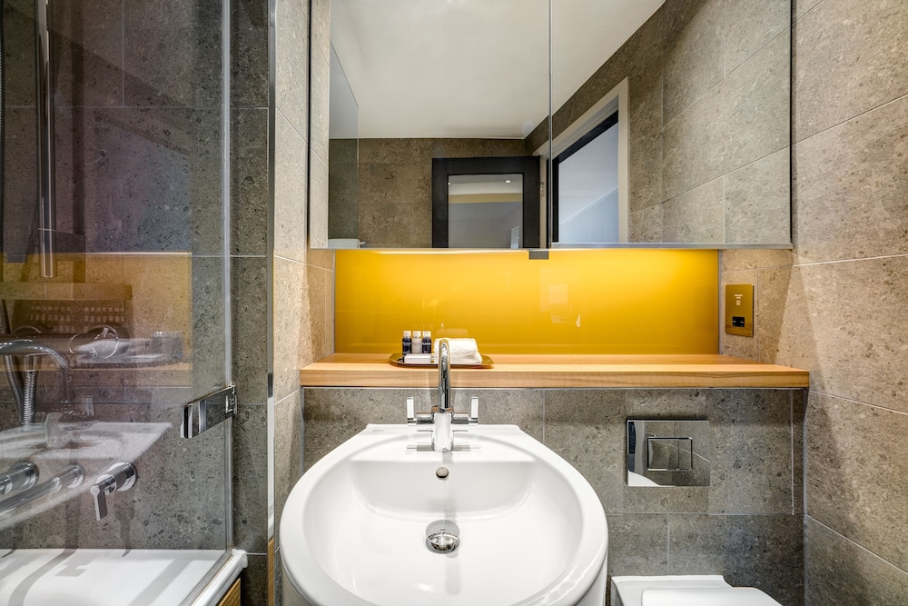 Apex City of Bath Hotel 44/76