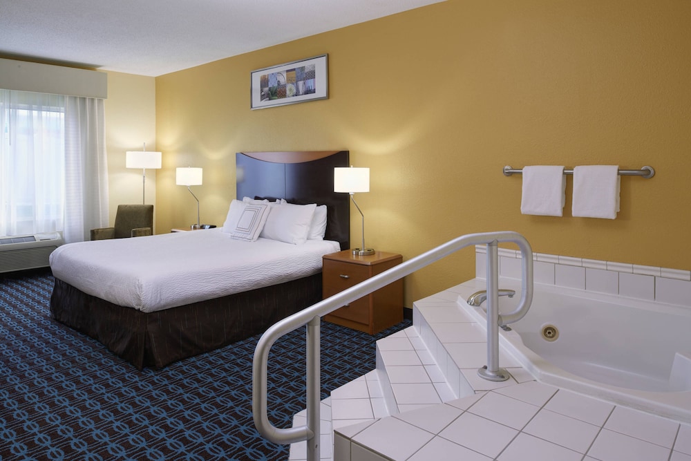 Fairfield Inn by Marriott Richmond 5/13