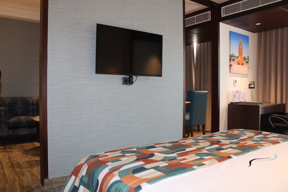 BluSalzz Residence Amritsar 63/67