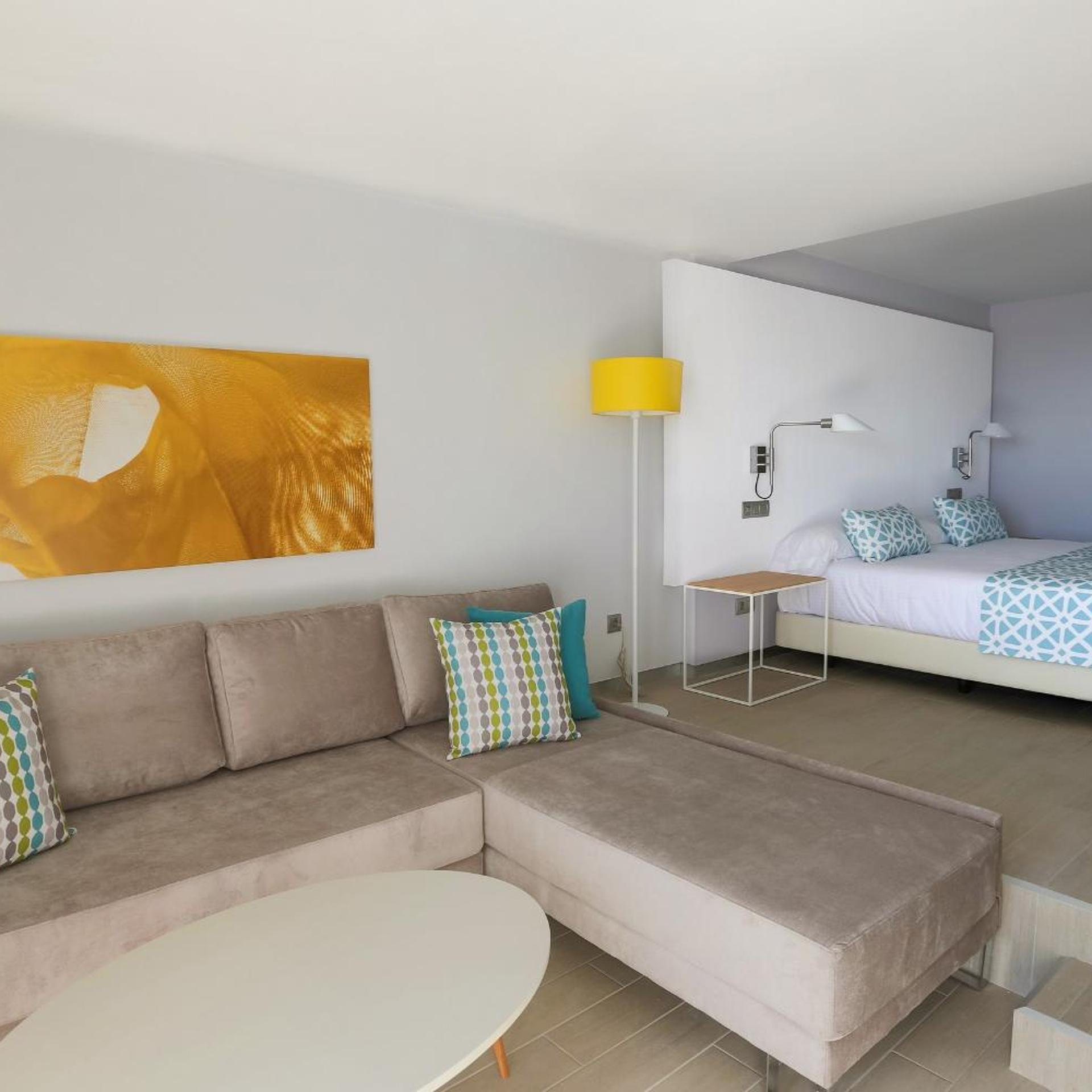 Santa Monica Suites 14/53