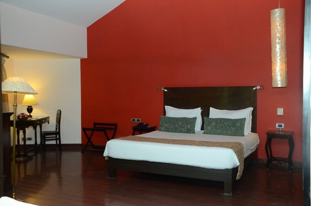 O Hotel Goa, Candolim Beach 10/50