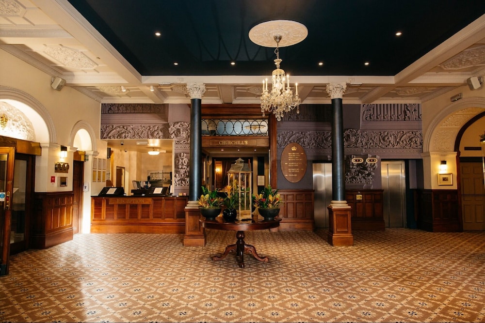 The Crown Hotel 9/74