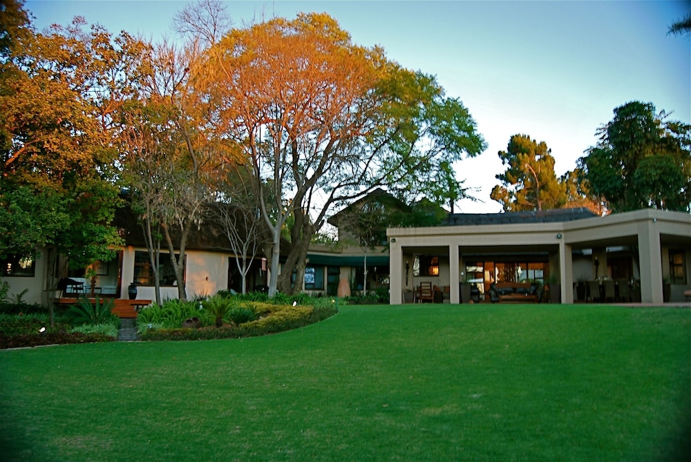 Lourie Lodge 34/50