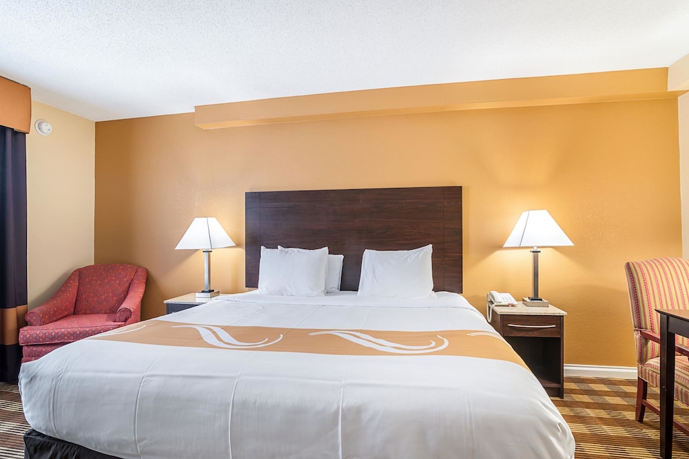 Quality Inn North Conway, NH 10/33
