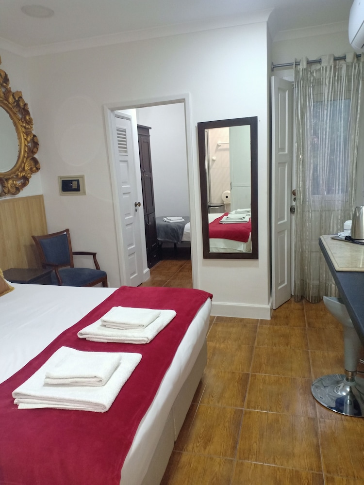 RESIDENCIAL FARIA GUIMARAES 31/68