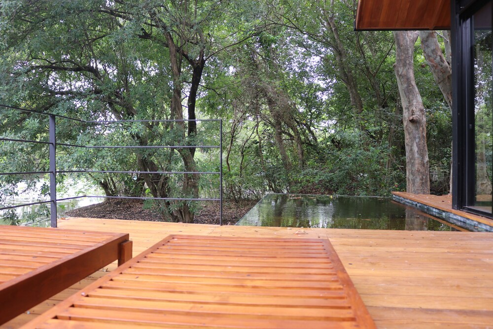 Kalundewa Retreat 26/65