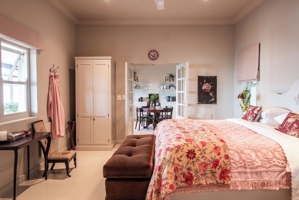 Dorp Hotel 22/50