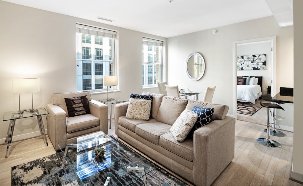 Global Luxury Suites At The White House 29/45