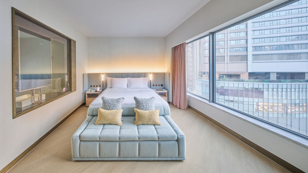 The Royal Garden Kowloon East 23/79